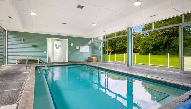 20 Kensington Drive Orewa_24