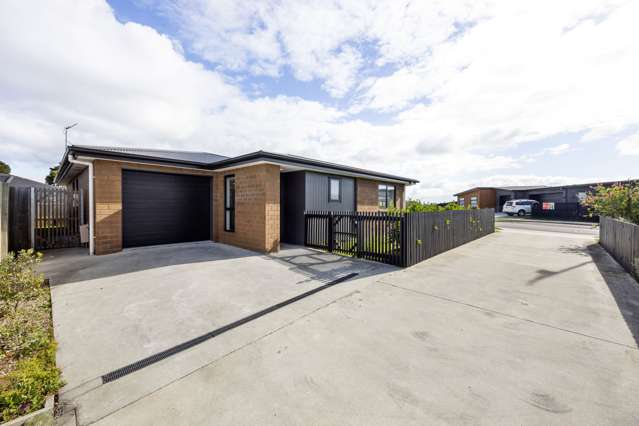 Easy Modern Living