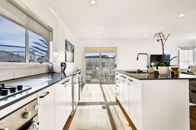 49 Solar Road Glen Eden_4