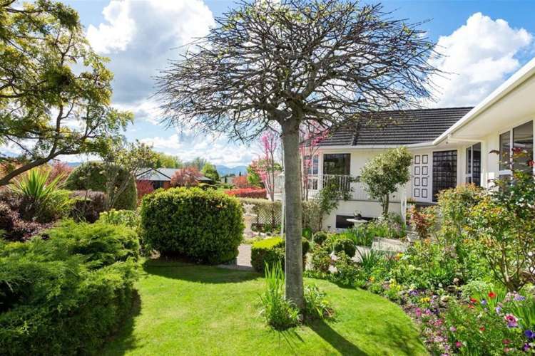 2 Scotston Grove Witherlea_18