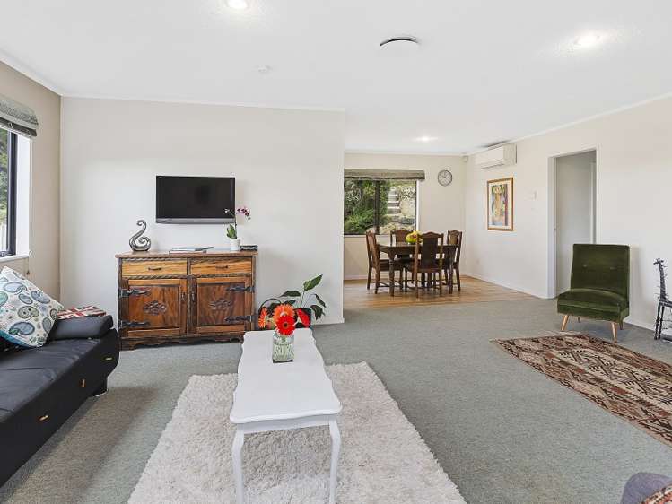 72 Omapere Street Whitby_1