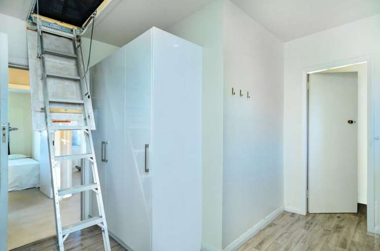 318 Pine Avenue South New Brighton_17