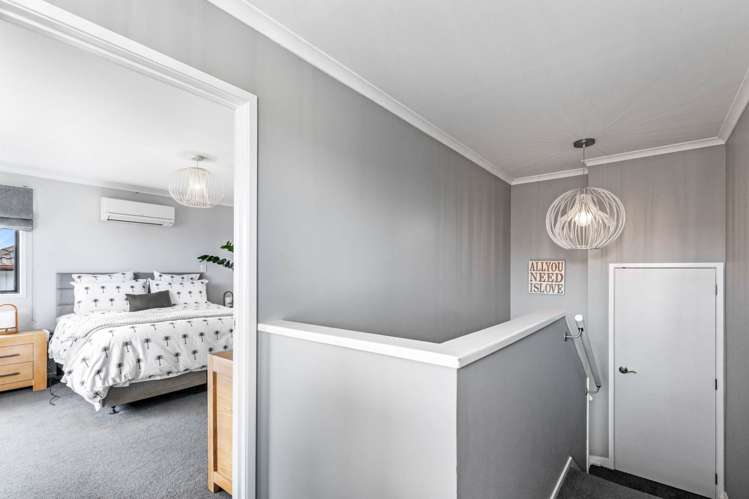 20 Greenbough Lane Greenhithe_19