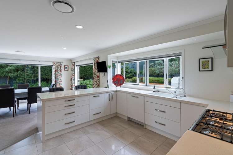 11 Byron Brown Place Otaki Beach_4