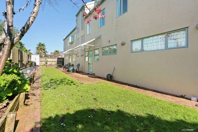 27b The Parade Bucklands Beach_19