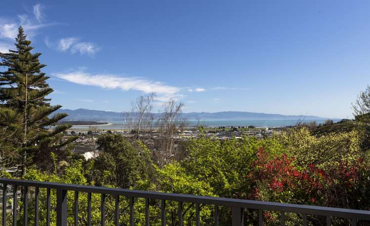 19a View Mount Stoke_23