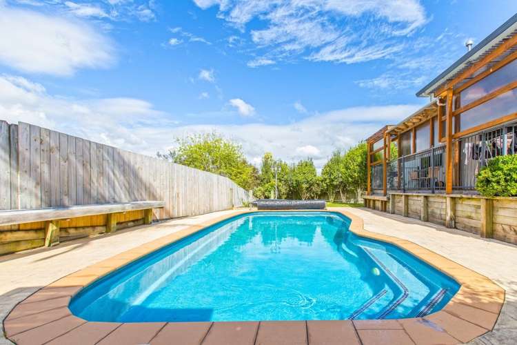 8 Baulcomb Parade Windsor Park_11