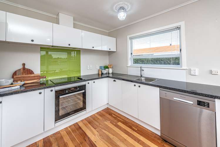 8c Chester Road Springvale_9