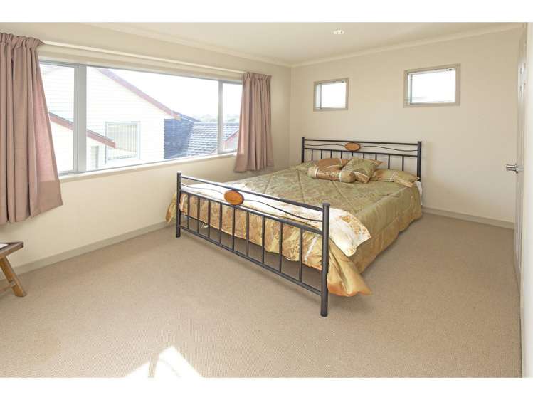 212 Alec Craig Way Gulf Harbour_11