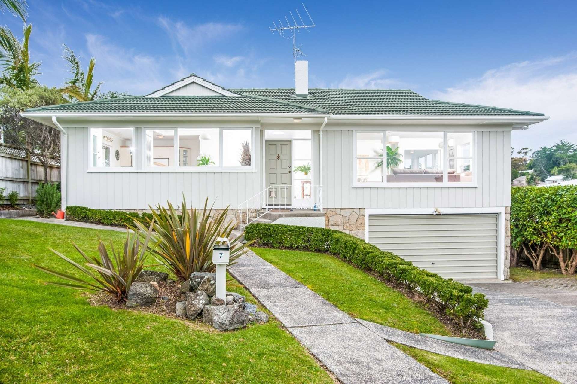 7 Mayfair Crescent Mairangi Bay_0