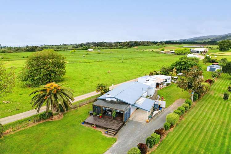 1335 East Coast Road Kaiaua_24