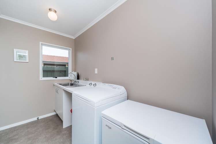 98 John F Kennedy Drive Milson_23