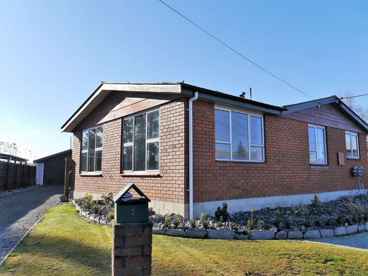 7 Fraser Crescent Twizel_16