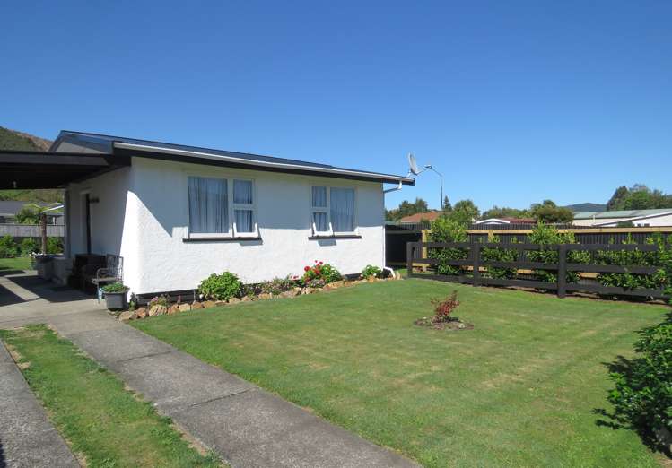 75 Shiel Street Reefton_8