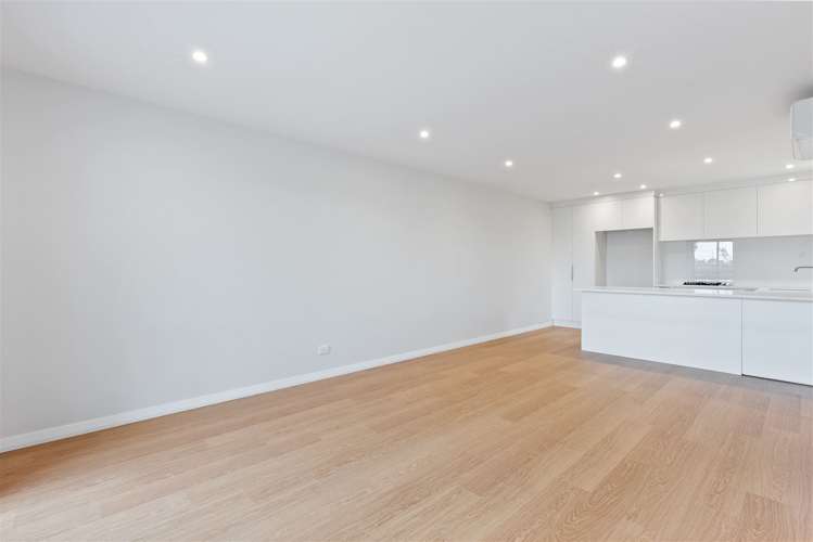 110 Monument Road Clevedon_19