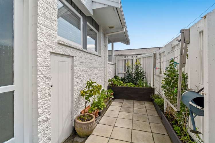 1/112 Rossall Street Merivale_14