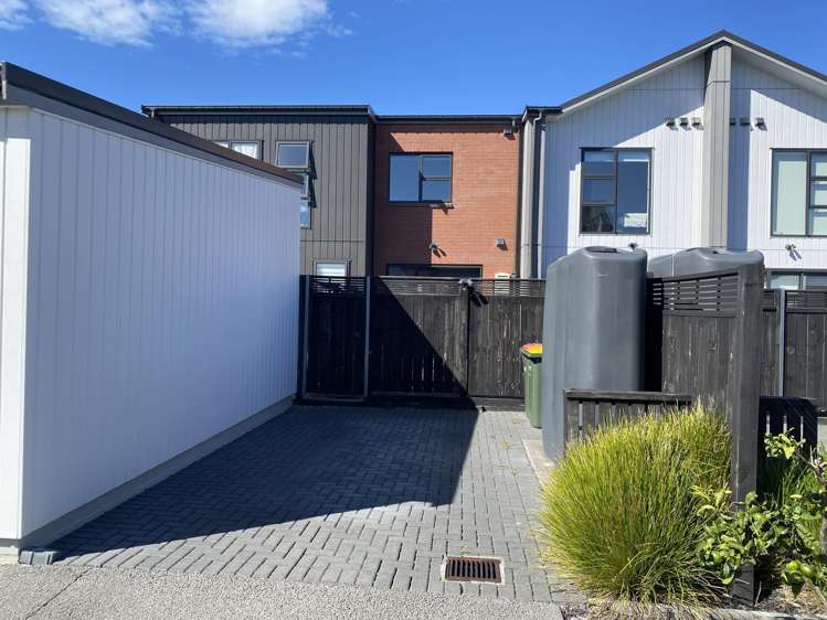 52 Manarini Road Westgate_9