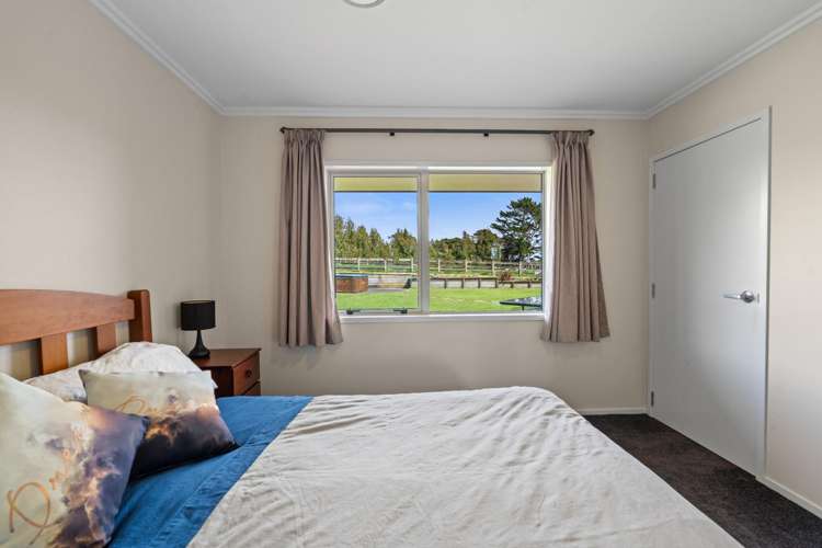 1484 Egmont Road Egmont Village_27