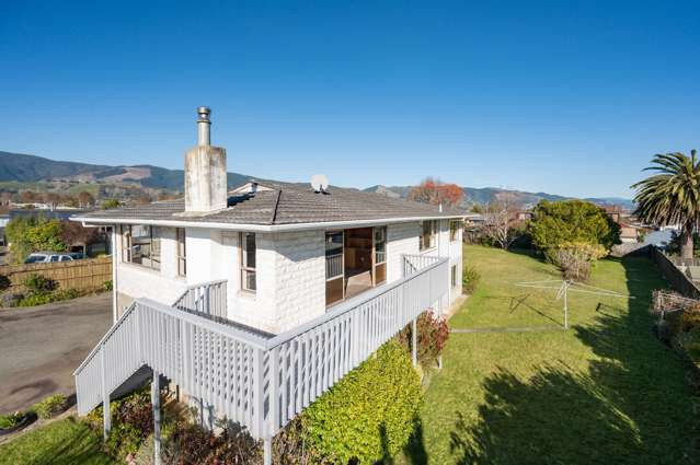 2 Balmoral Place Stoke_2