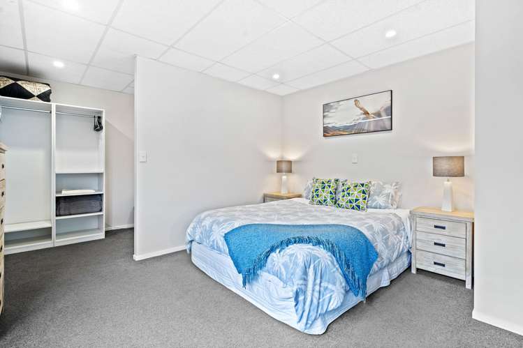 21 Pyle Road East One Tree Point_29