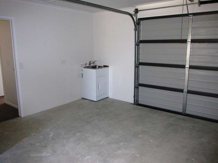 2 Church Street Reefton_10