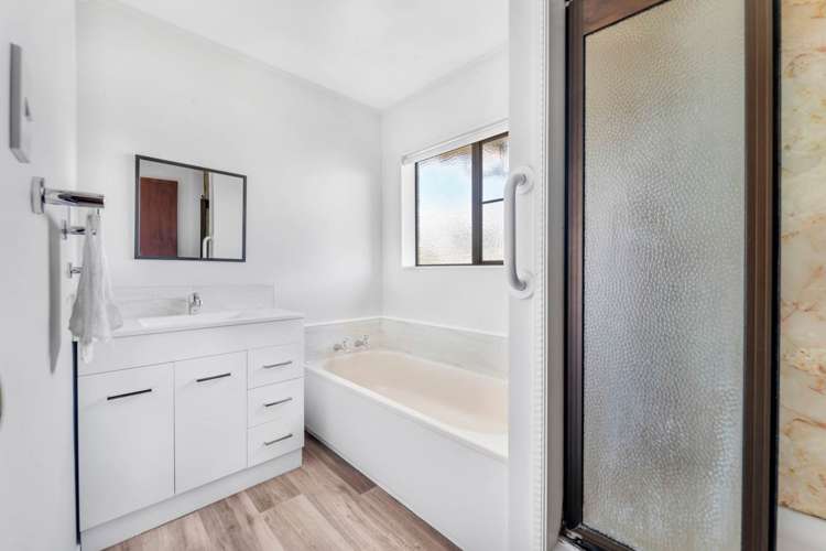 2/19 Howell Crescent Mt Roskill_7