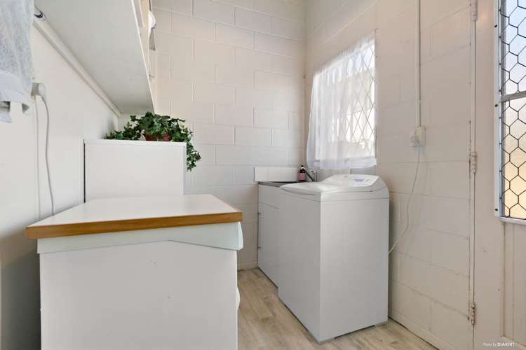 2/52 Tawhiri Road One Tree Hill_13