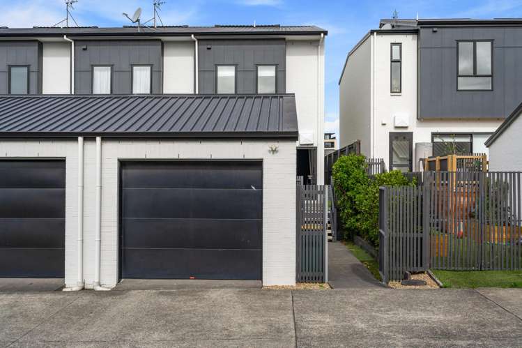 10 Alexander Willis Crescent Hobsonville_19