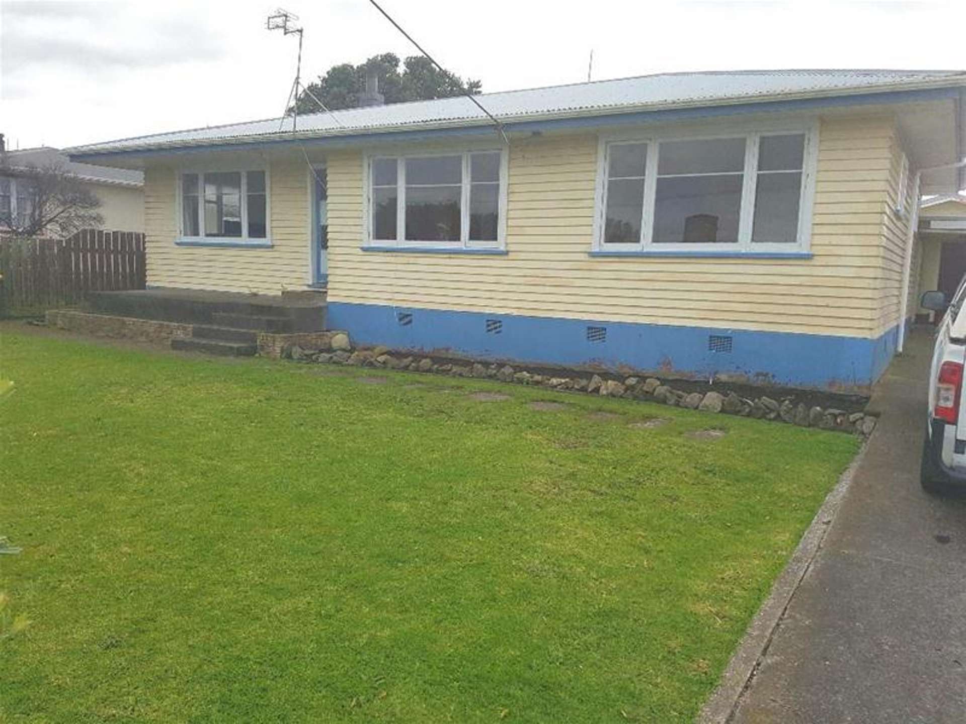 230 Egmont Street Patea_0