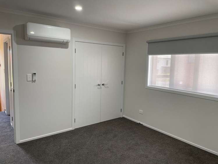 32 Southsea Crescent Silverdale_5