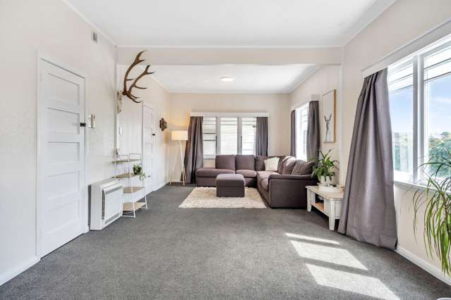 An Easy Step into Central Richmond!