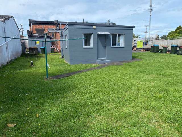 Charming 2BR Flat in Pt Chevalier!