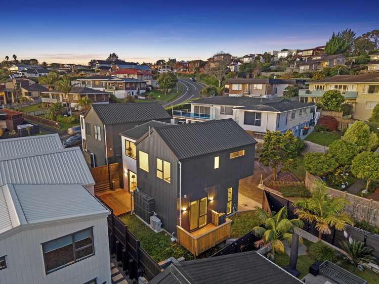 94 Takutai Avenue Half Moon Bay_11