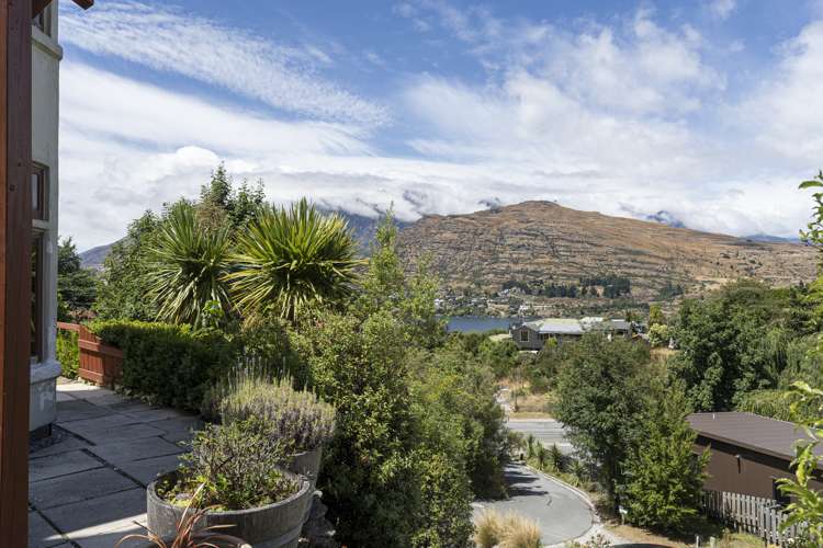 7 Woodbury Rise Queenstown_22