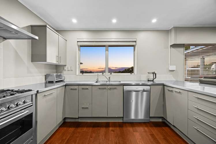 2/34 Watene Road_5