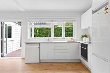 709 Great North Road_4