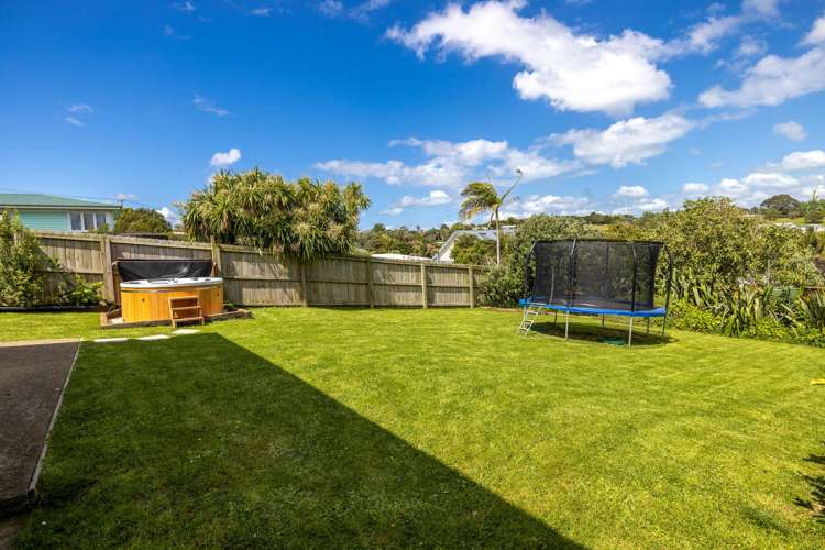 6 Alison Road Surfdale_24