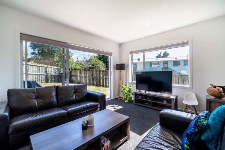 1/67b Metcalfe Road Ranui_5