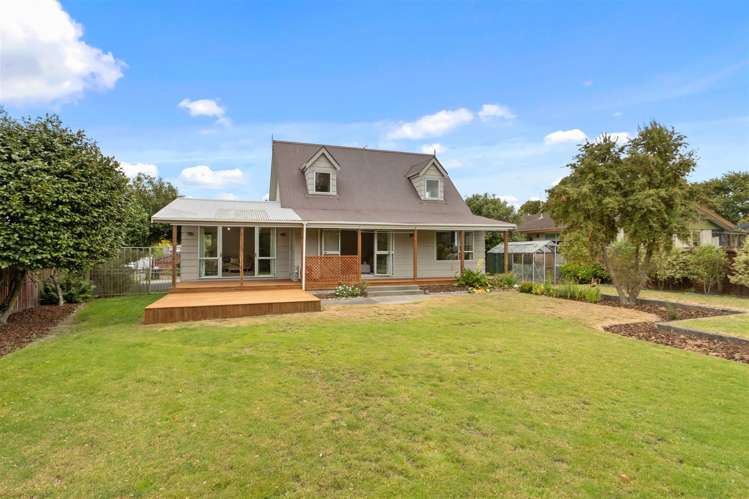 29a Lakewood Drive Burwood_7