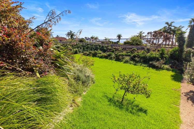 8 Aylesbury Terrace Otumoetai_38