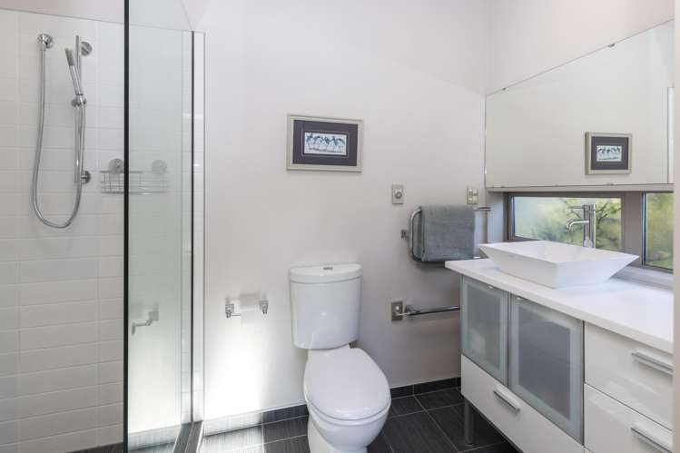 12 Bernice Crescent Yaldhurst_11