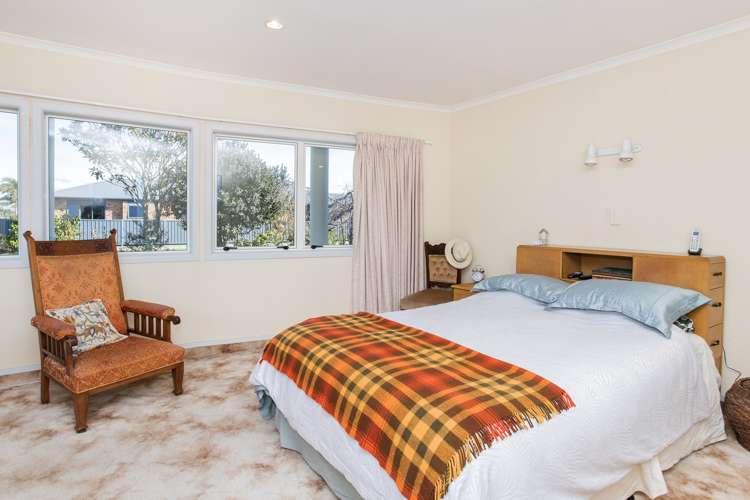 77 Potae Avenue Lytton West_12