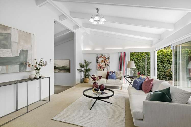 76A Wai-iti  Crescent Woburn_1