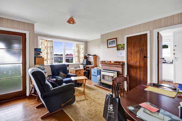 183 Egmont Street Patea_4