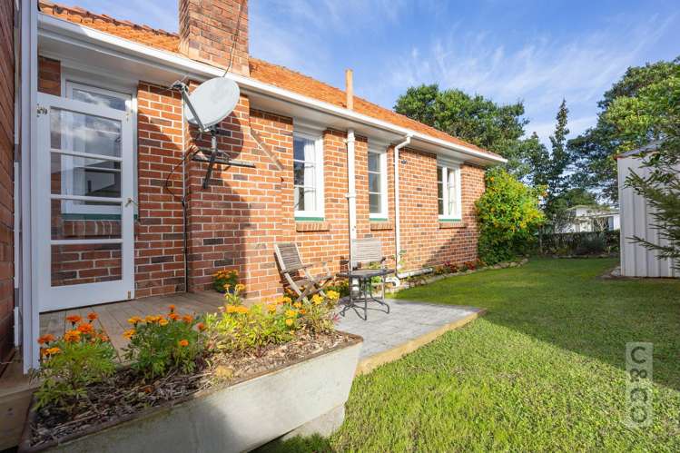 16 Karaka Street Helensville_34