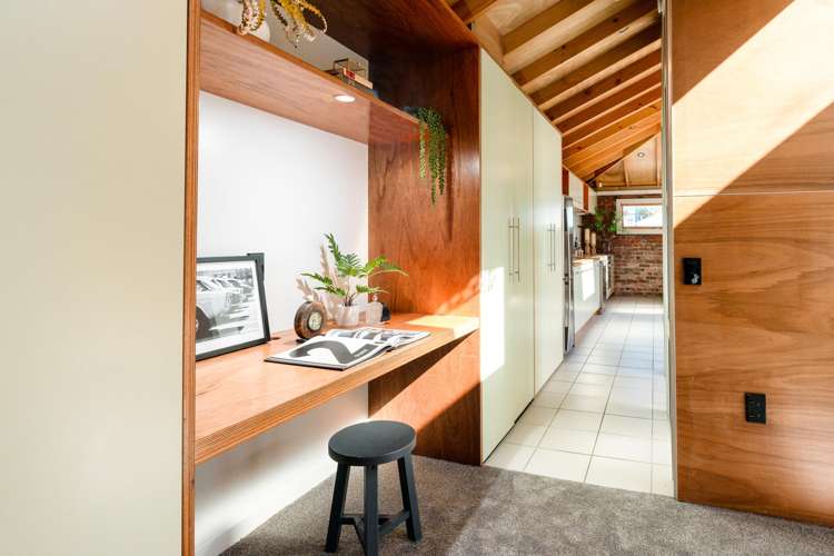 1b Manley Terrace Newtown_10