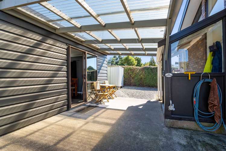 15 Brecon Road Stratford_22