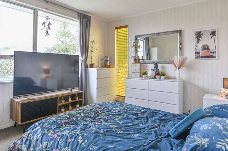 35 Walton Way Flaxmere_11