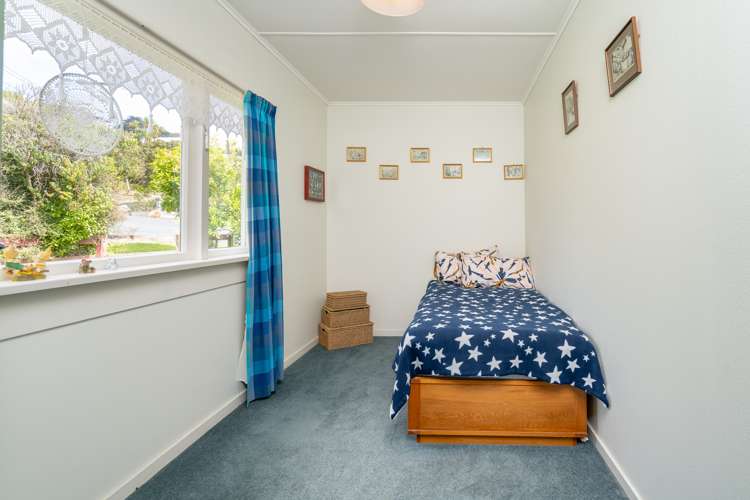 1 Waikana Street Broad Bay_11