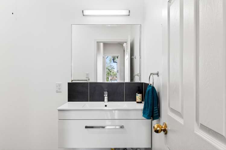 8 Robertson Street Russell_22